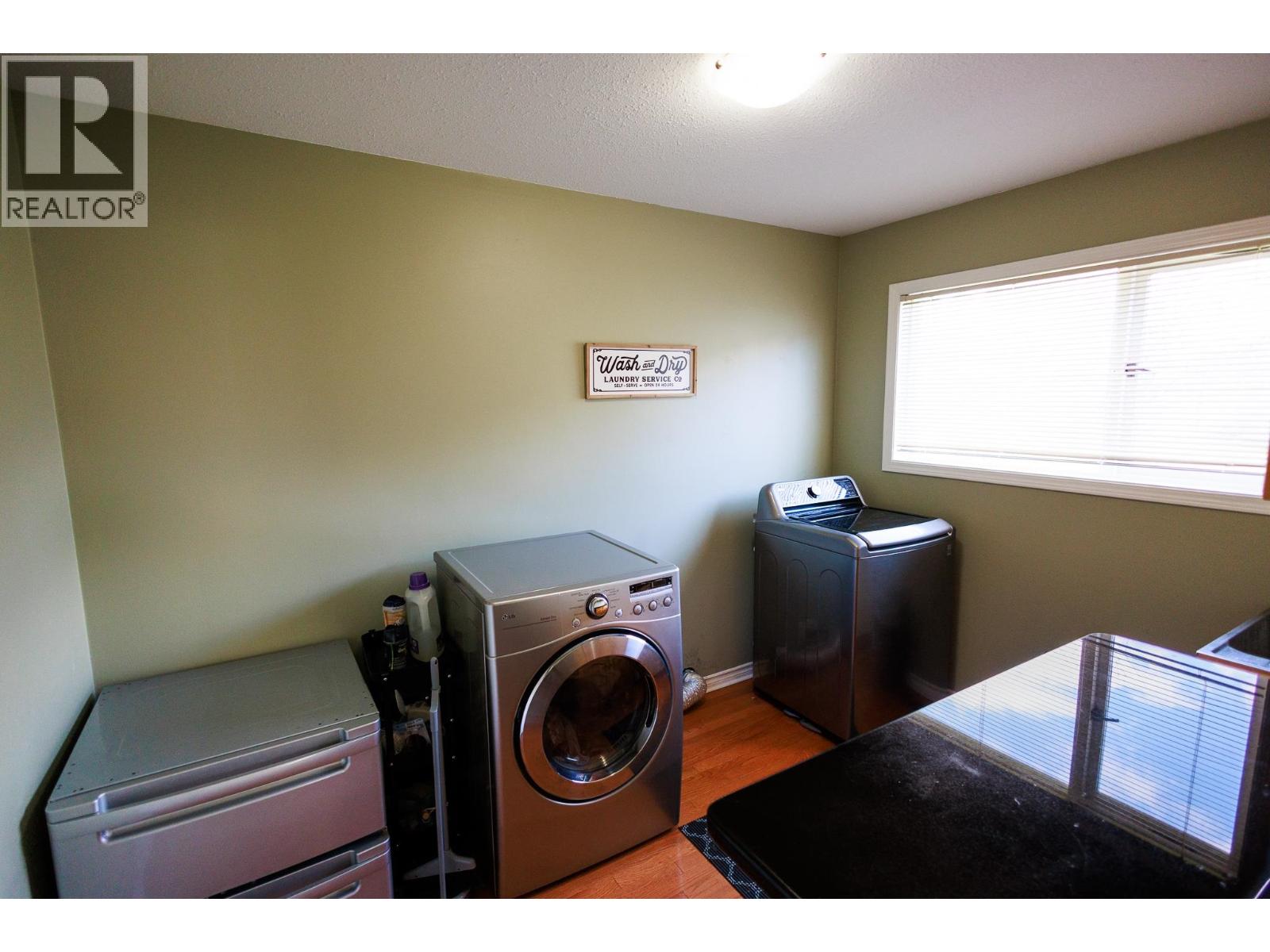 3808 DEJONG CRESCENT - 14