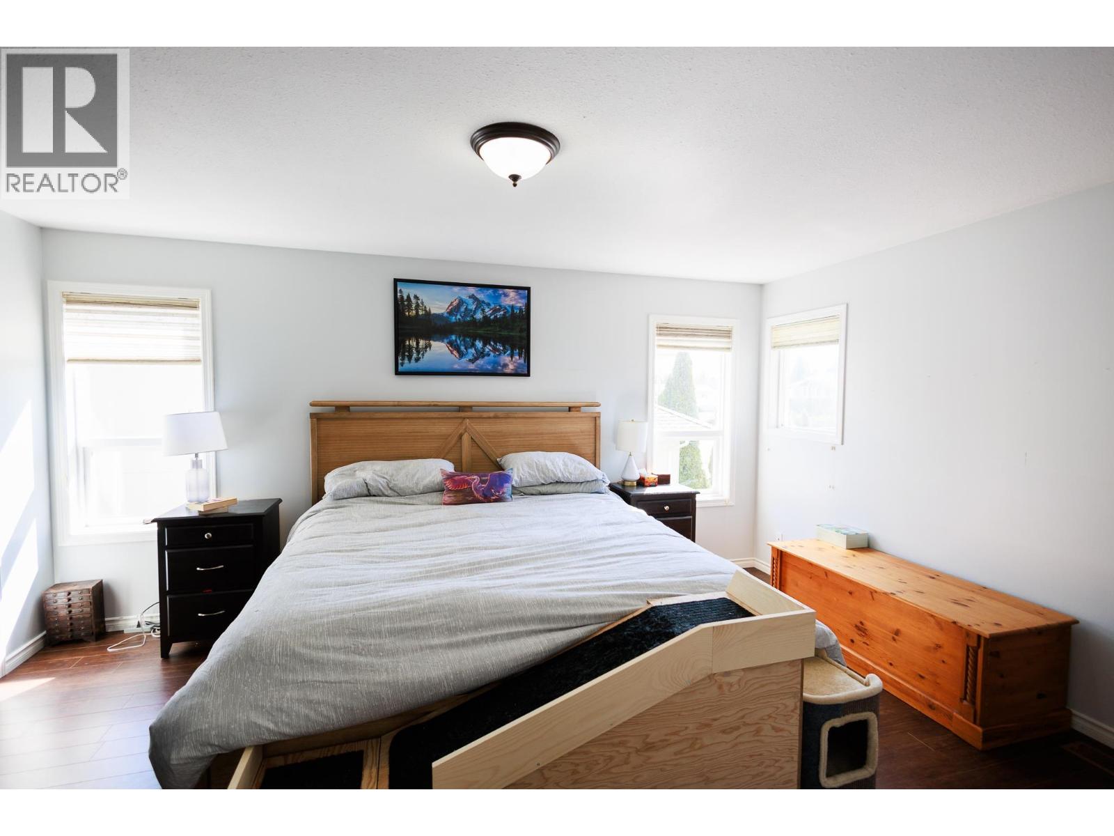 3808 DEJONG CRESCENT - 22