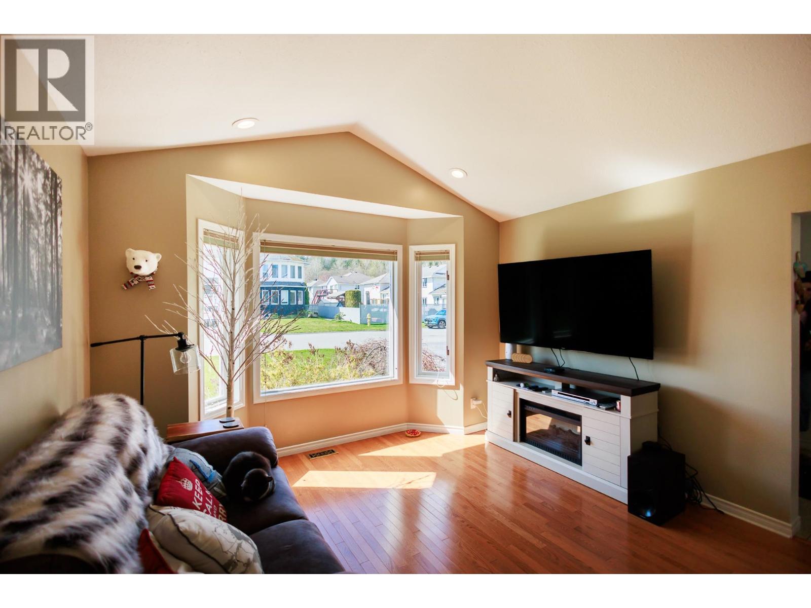 3808 DEJONG CRESCENT - Image 3