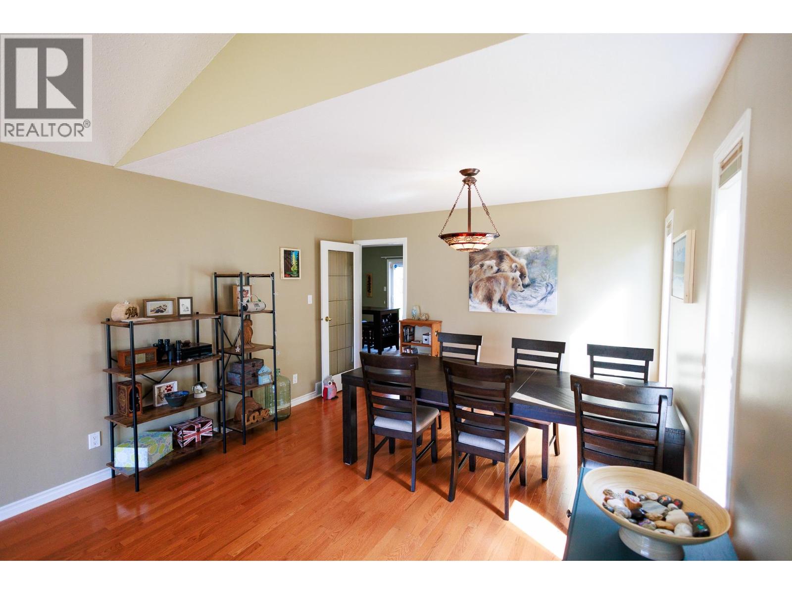 3808 DEJONG CRESCENT - 5