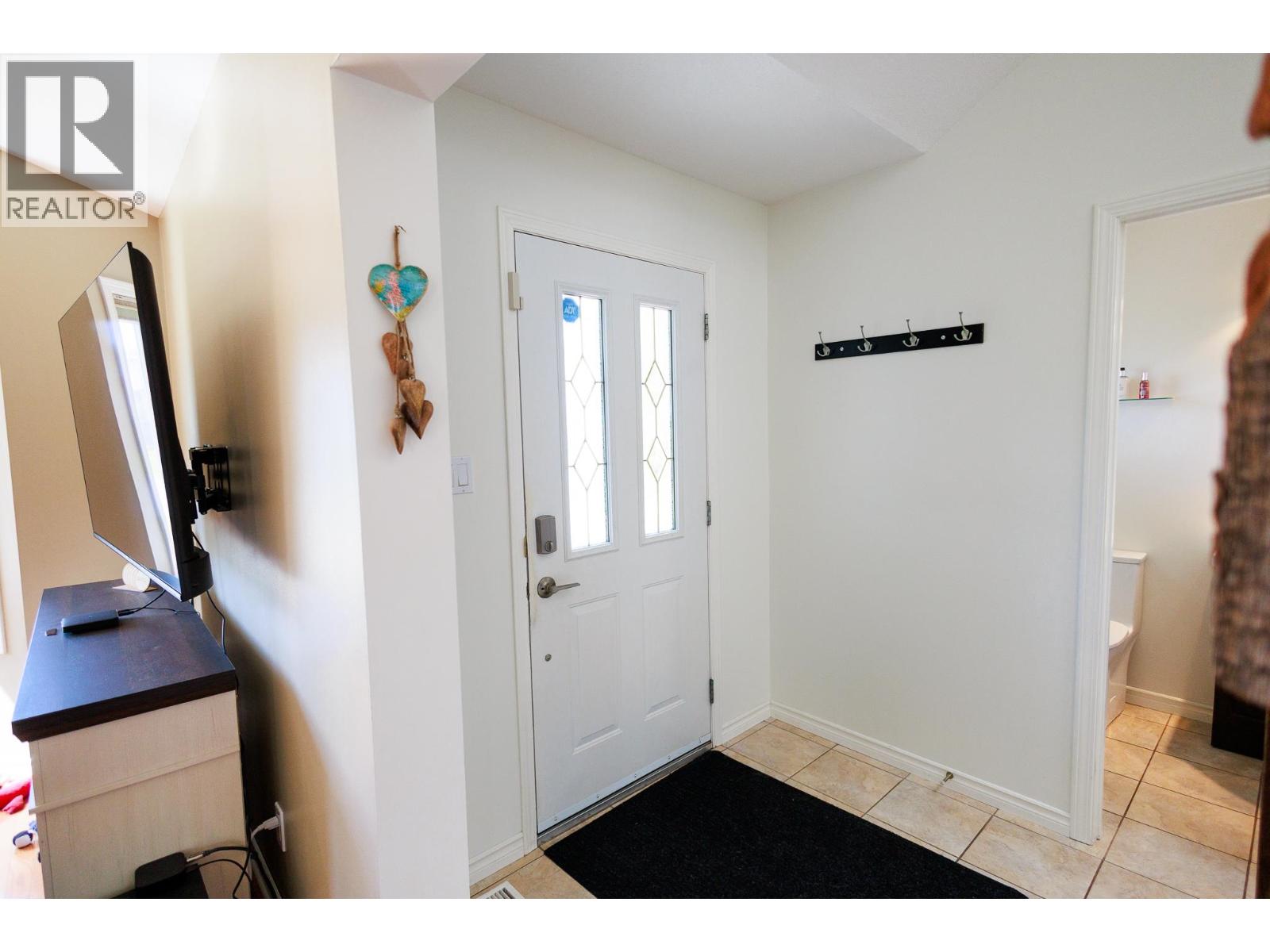 3808 DEJONG CRESCENT - 7