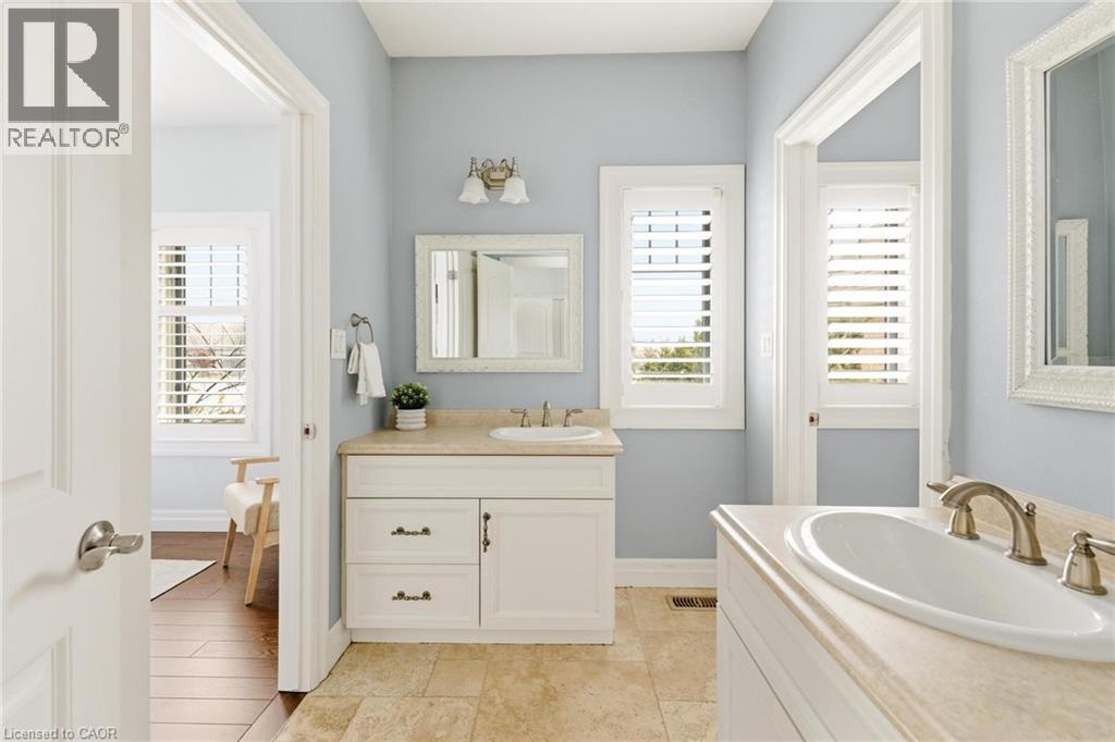 46 WOODSIDE Drive - 30