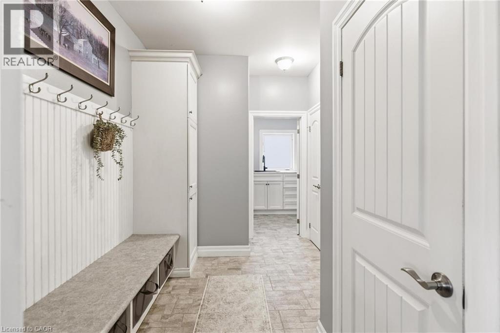 46 WOODSIDE Drive - 32