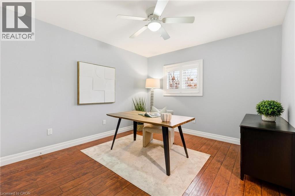 46 WOODSIDE Drive - 46
