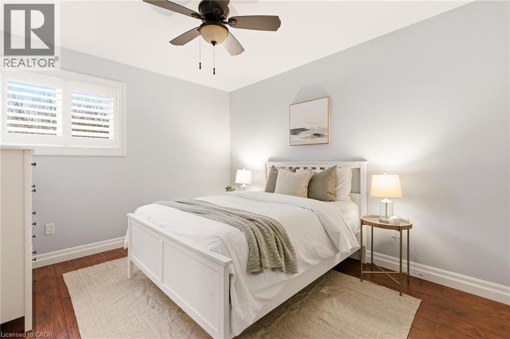 46 WOODSIDE Drive - 48