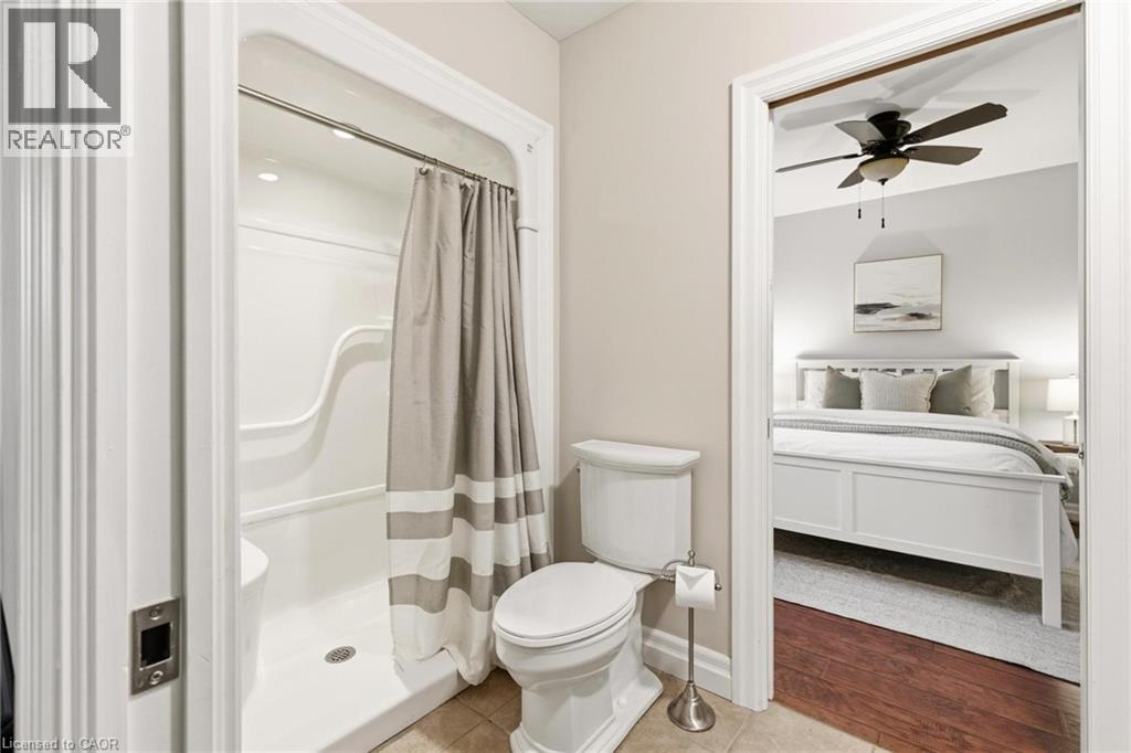 46 WOODSIDE Drive - 47