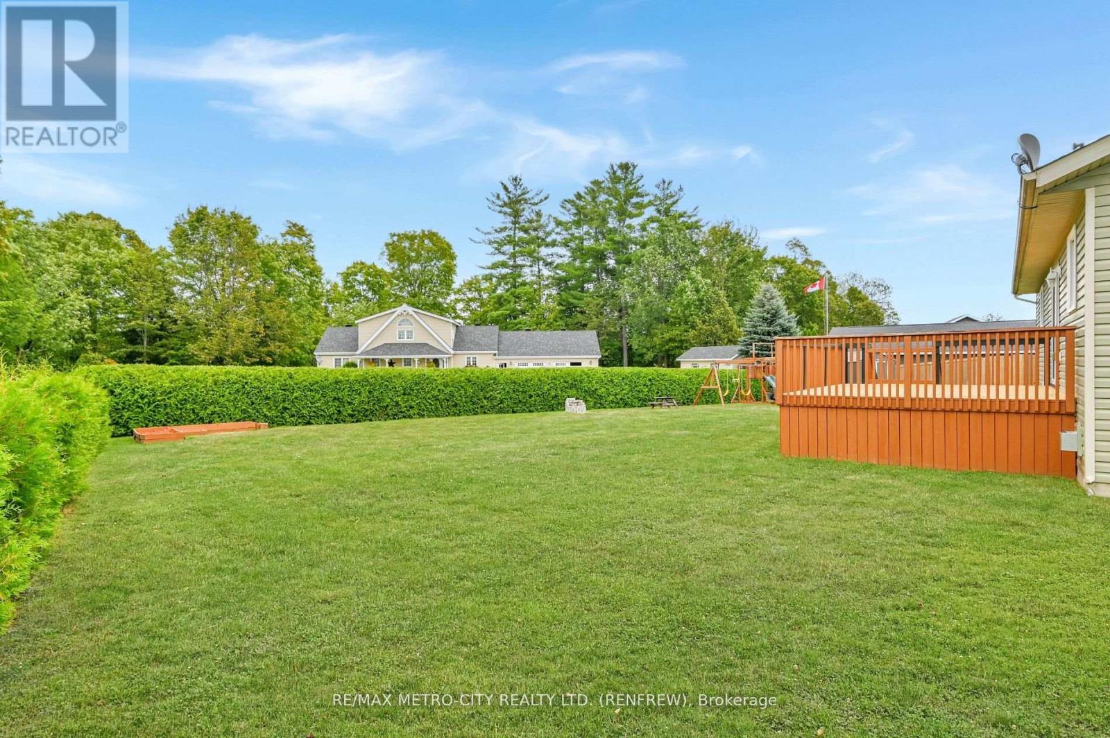 35 LAKERIDGE TRAIL — photo 31