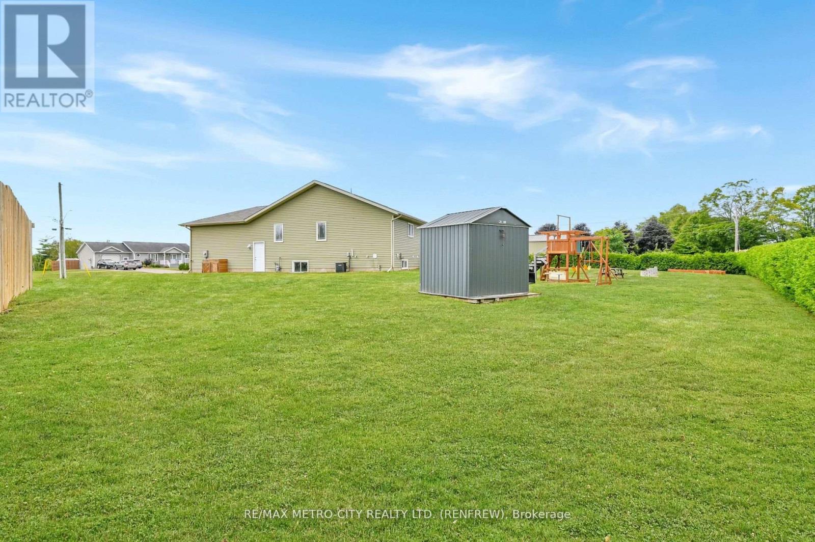 35 LAKERIDGE TRAIL — photo 33
