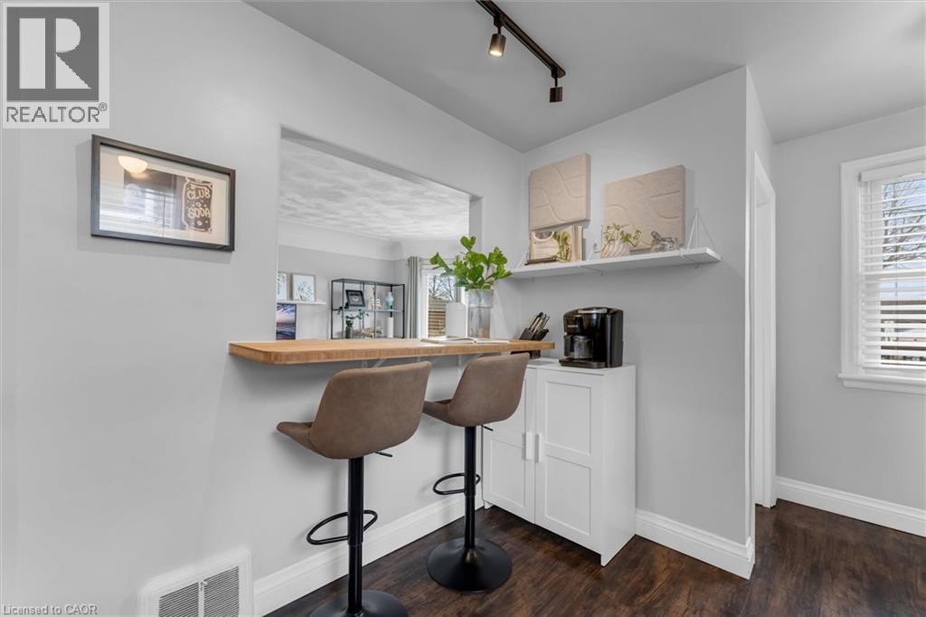 189 EAST 14TH Street — photo 9