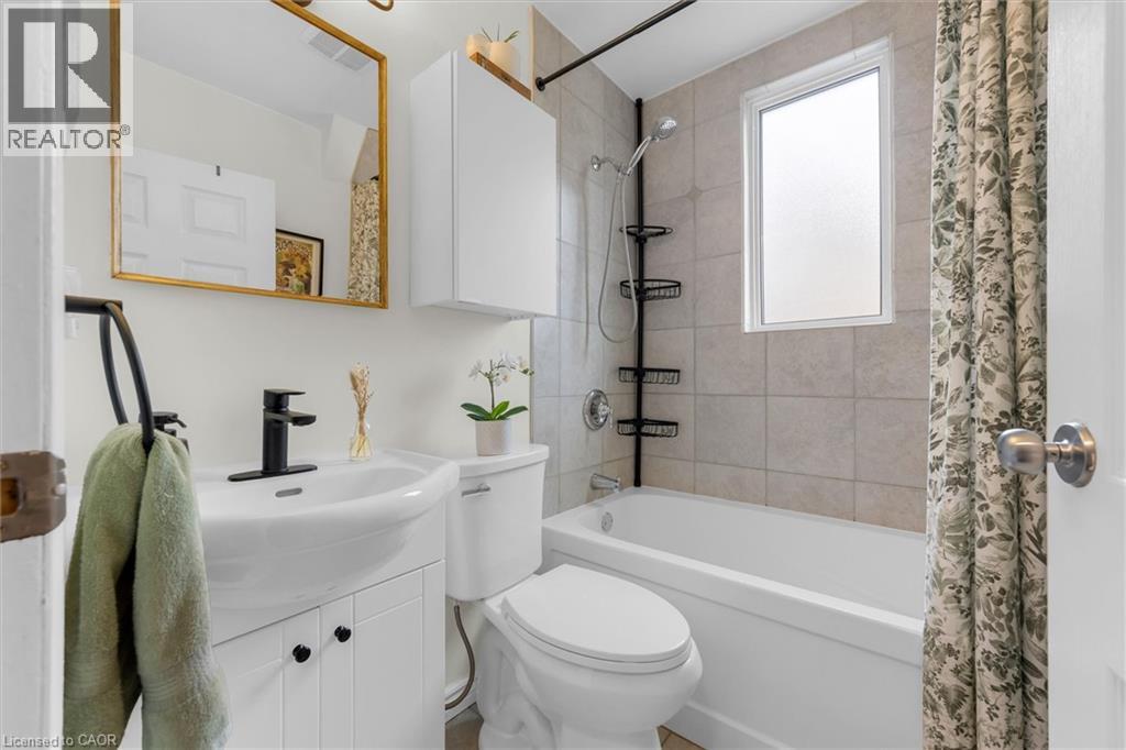 189 EAST 14TH Street — photo 10