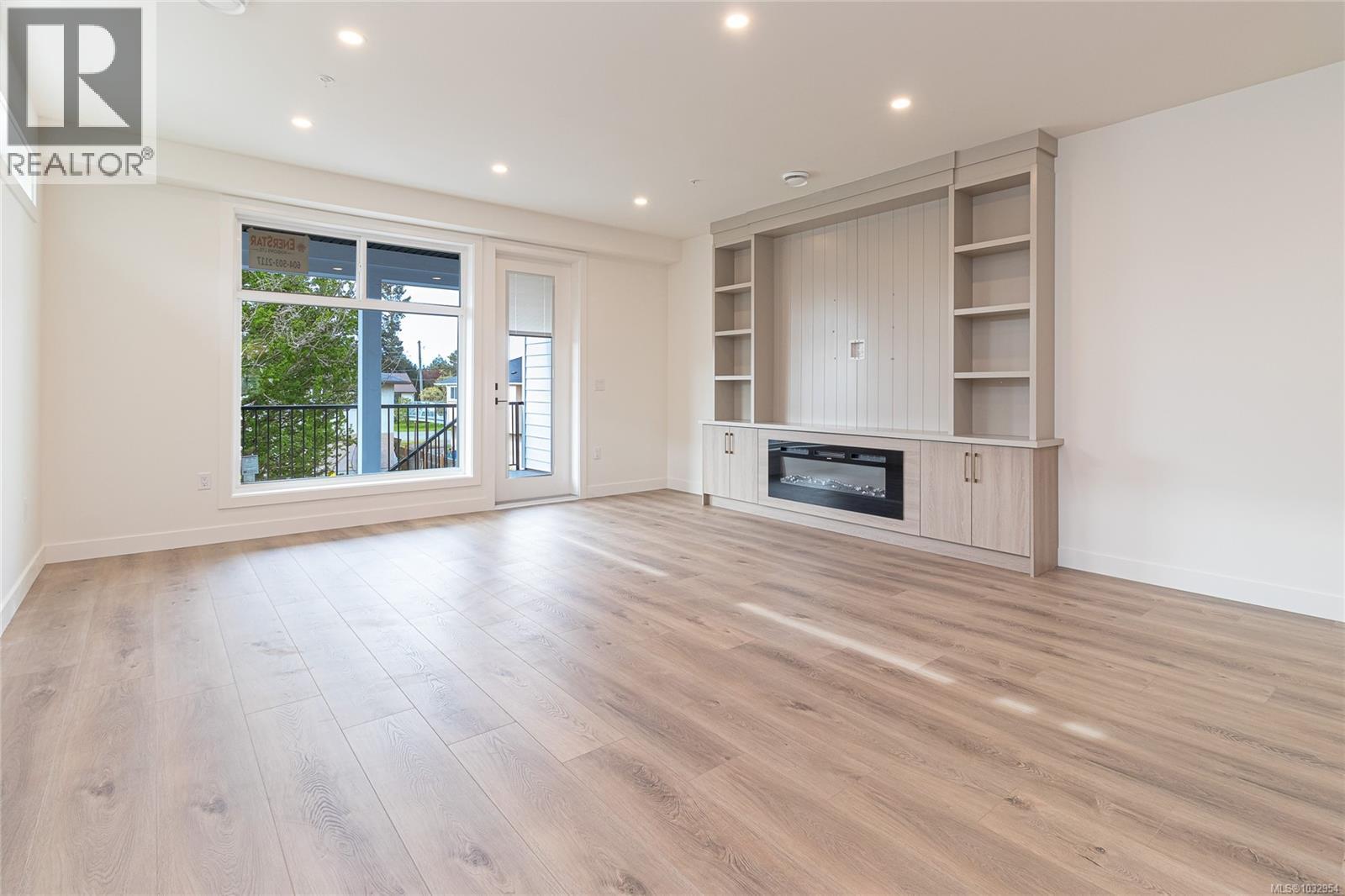 # 1 95 Battleford Avenue, Saanich