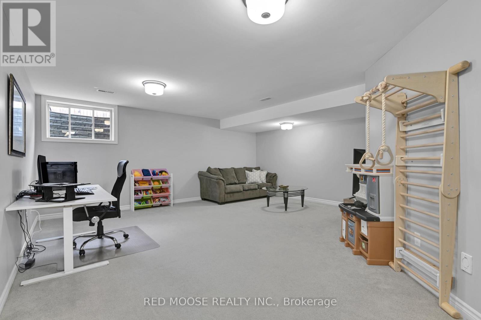 730 SORA WAY — photo 31