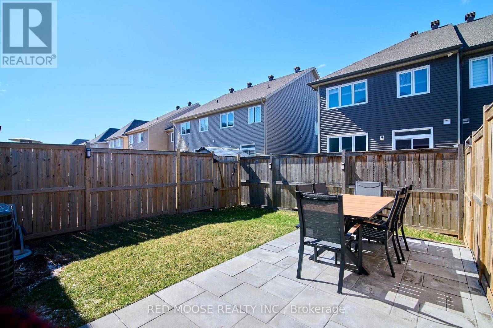 730 SORA WAY — photo 32