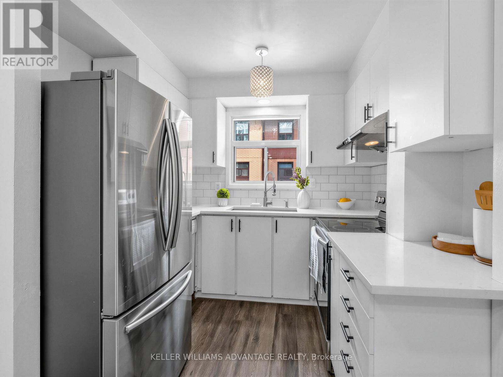#159 275 BROADVIEW AVENUE - 9