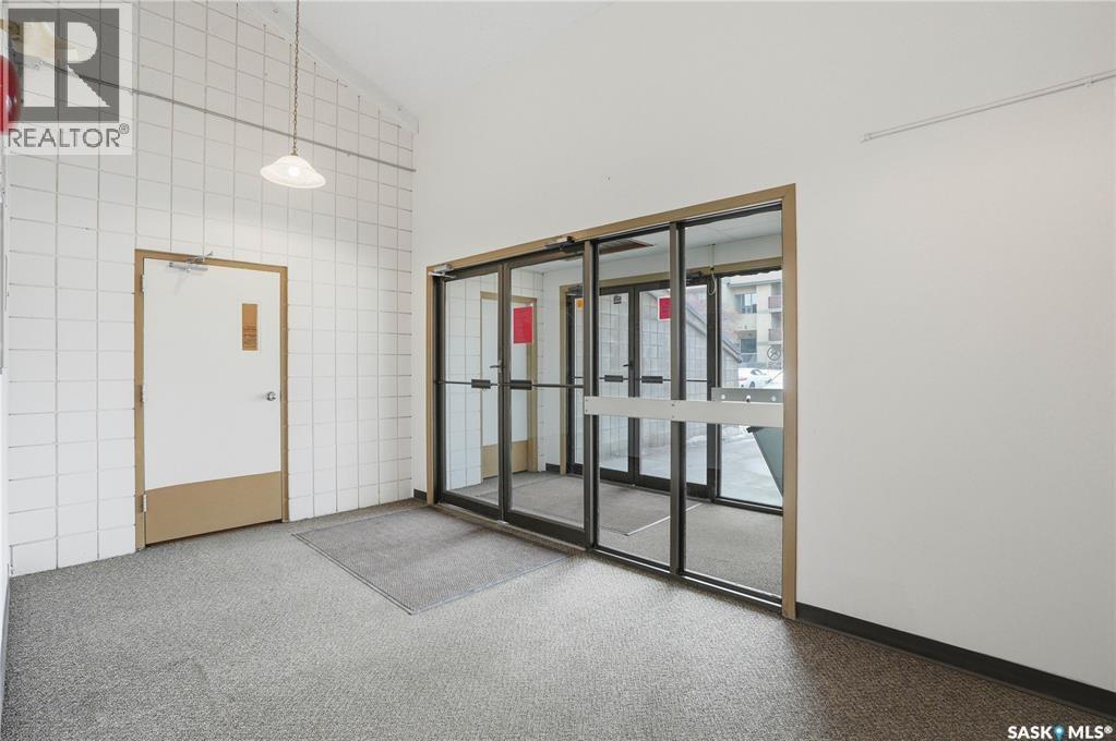 #115A 4040 8th STREET E - 13