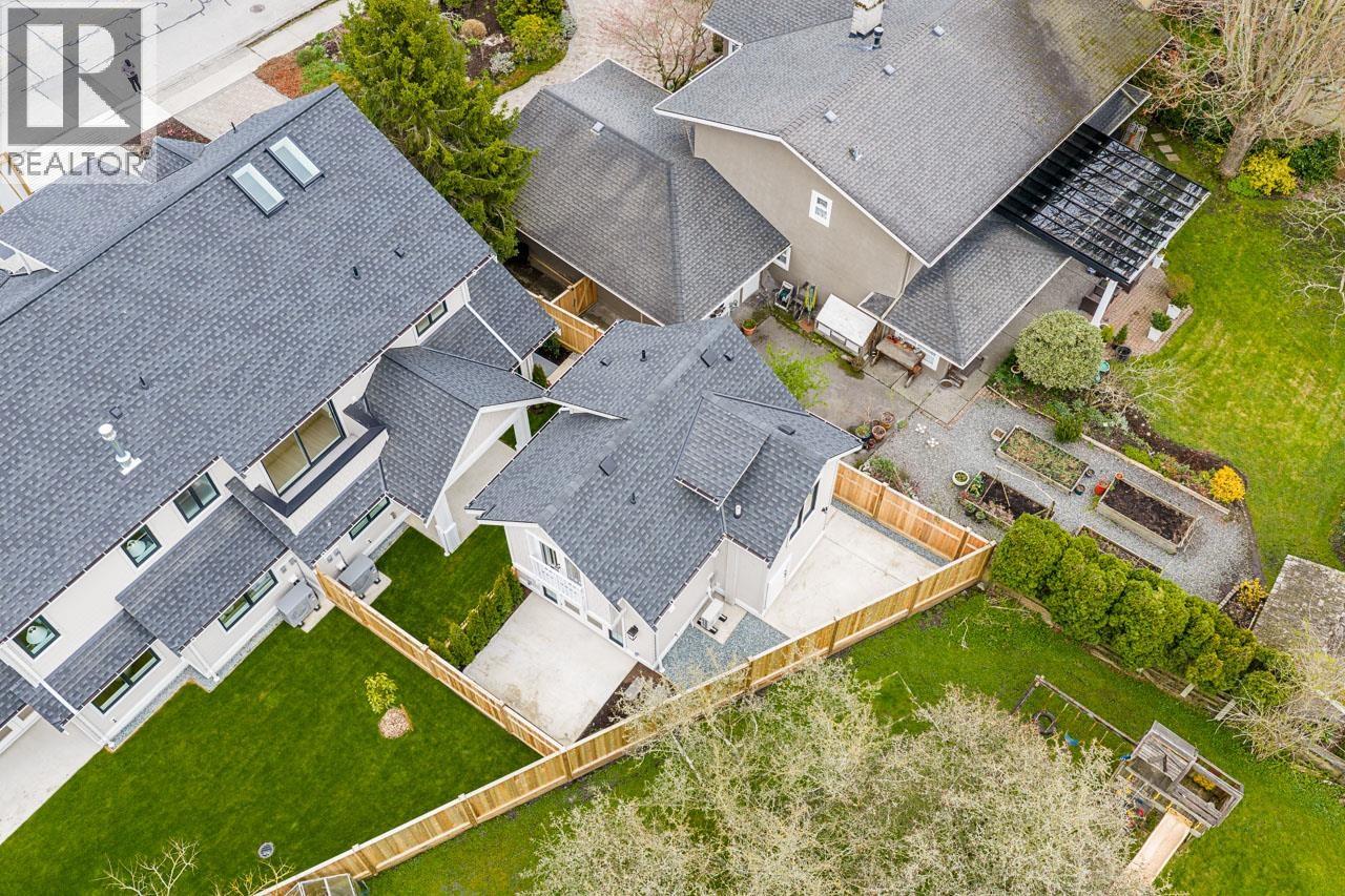 #1-5411 CRESCENT Drive, Delta