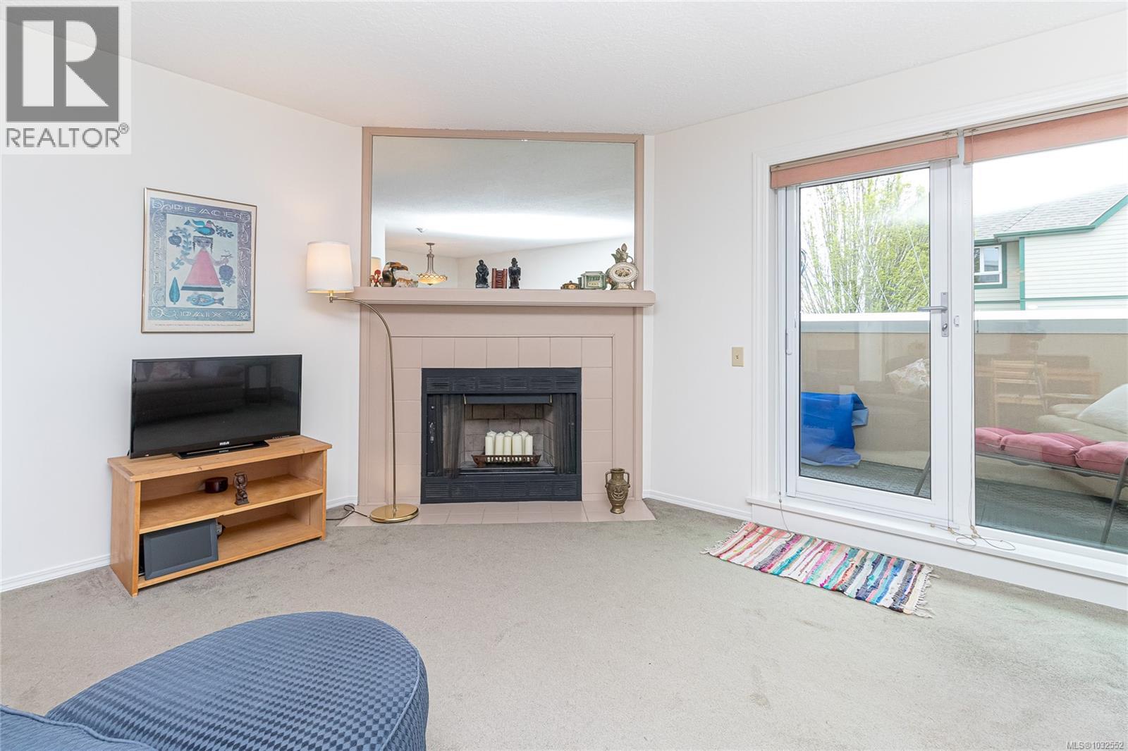 #204 2490 Bevan Ave - 4