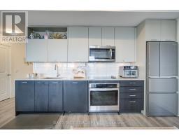 210 - 120 Eagle Rock Way, Vaughan, ON L6A5C2 Photo 13