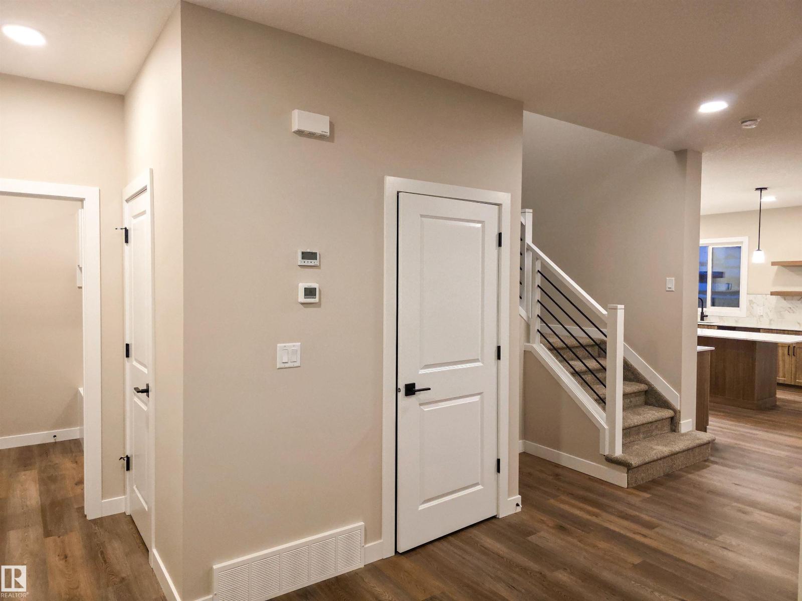 227 RAVINE DR, Devon