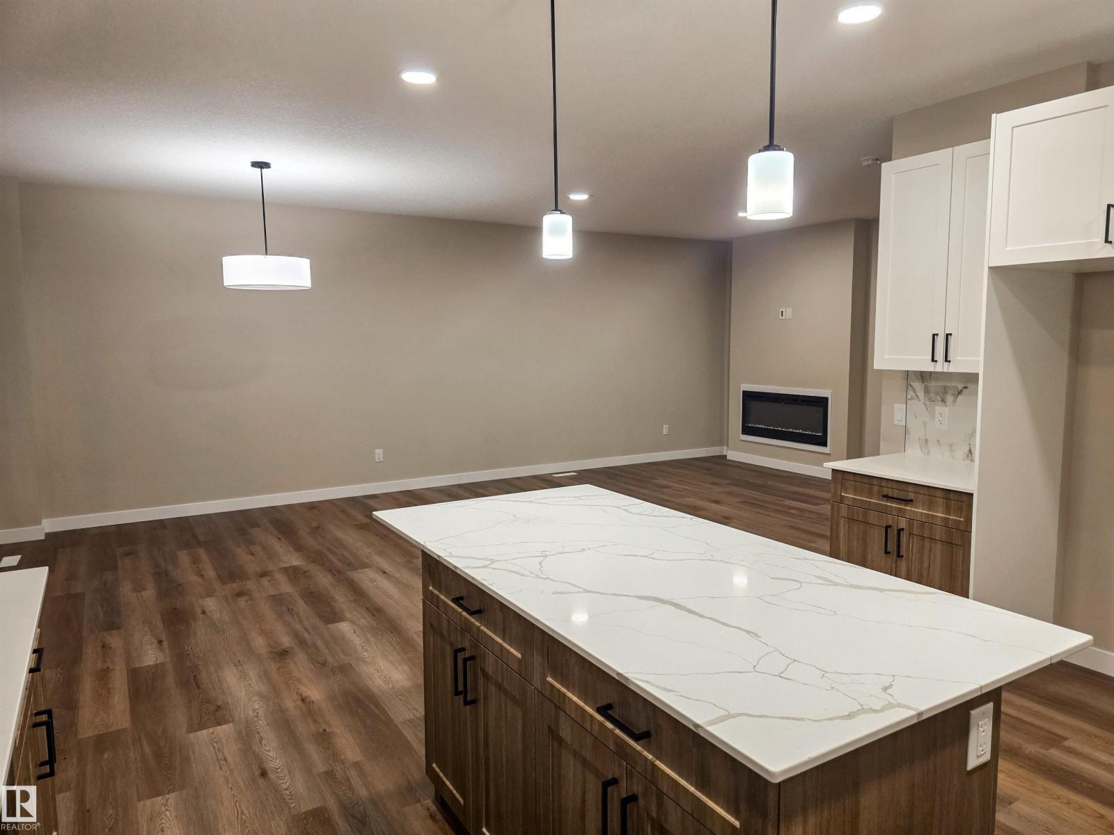 227 RAVINE DR, Devon