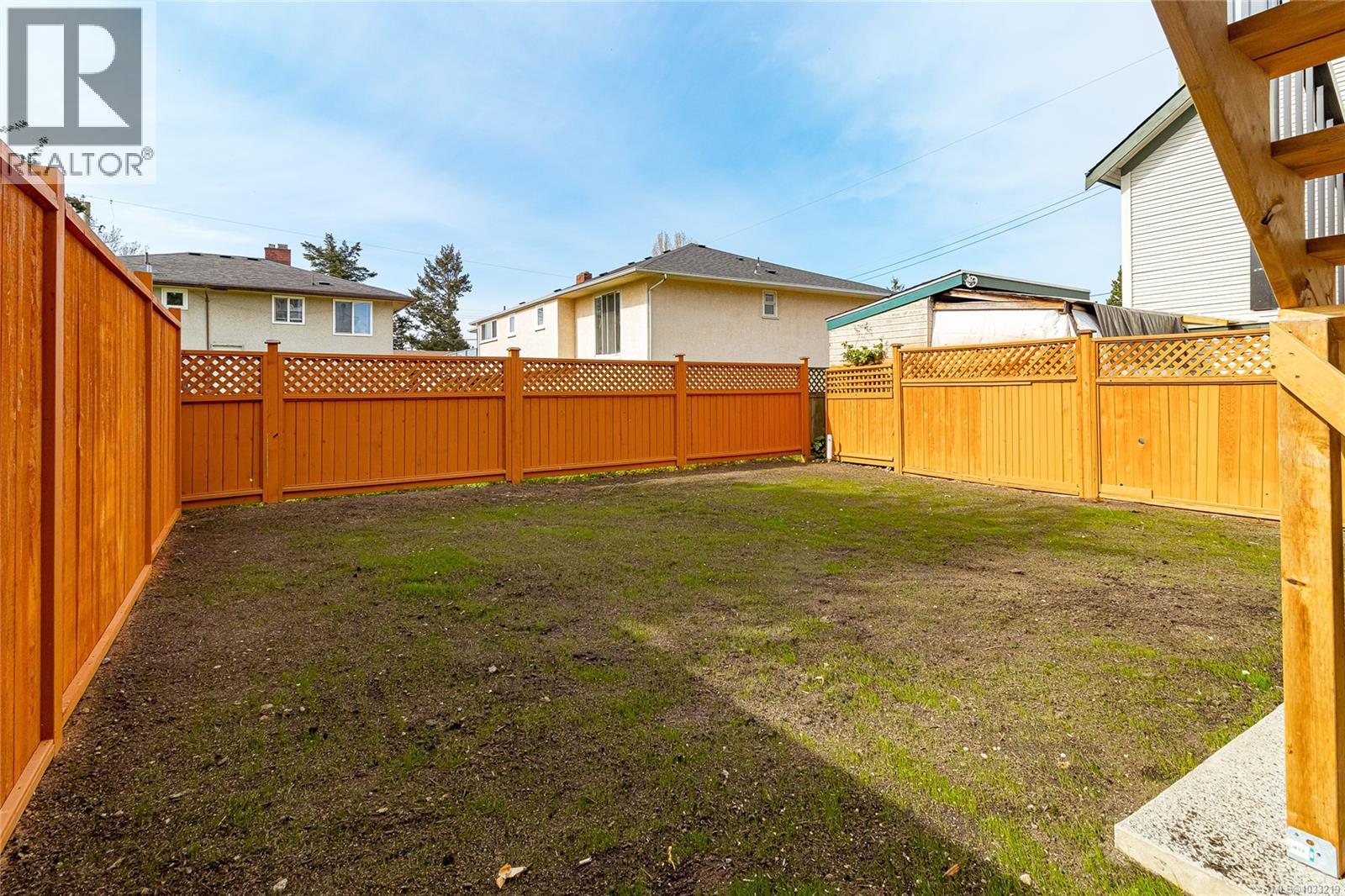# 2 95 Battleford Avenue, Saanich