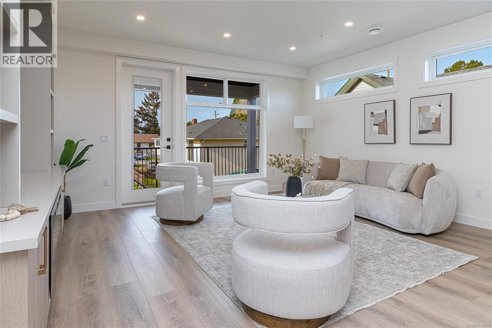 ## 2 95 Battleford Ave - 9