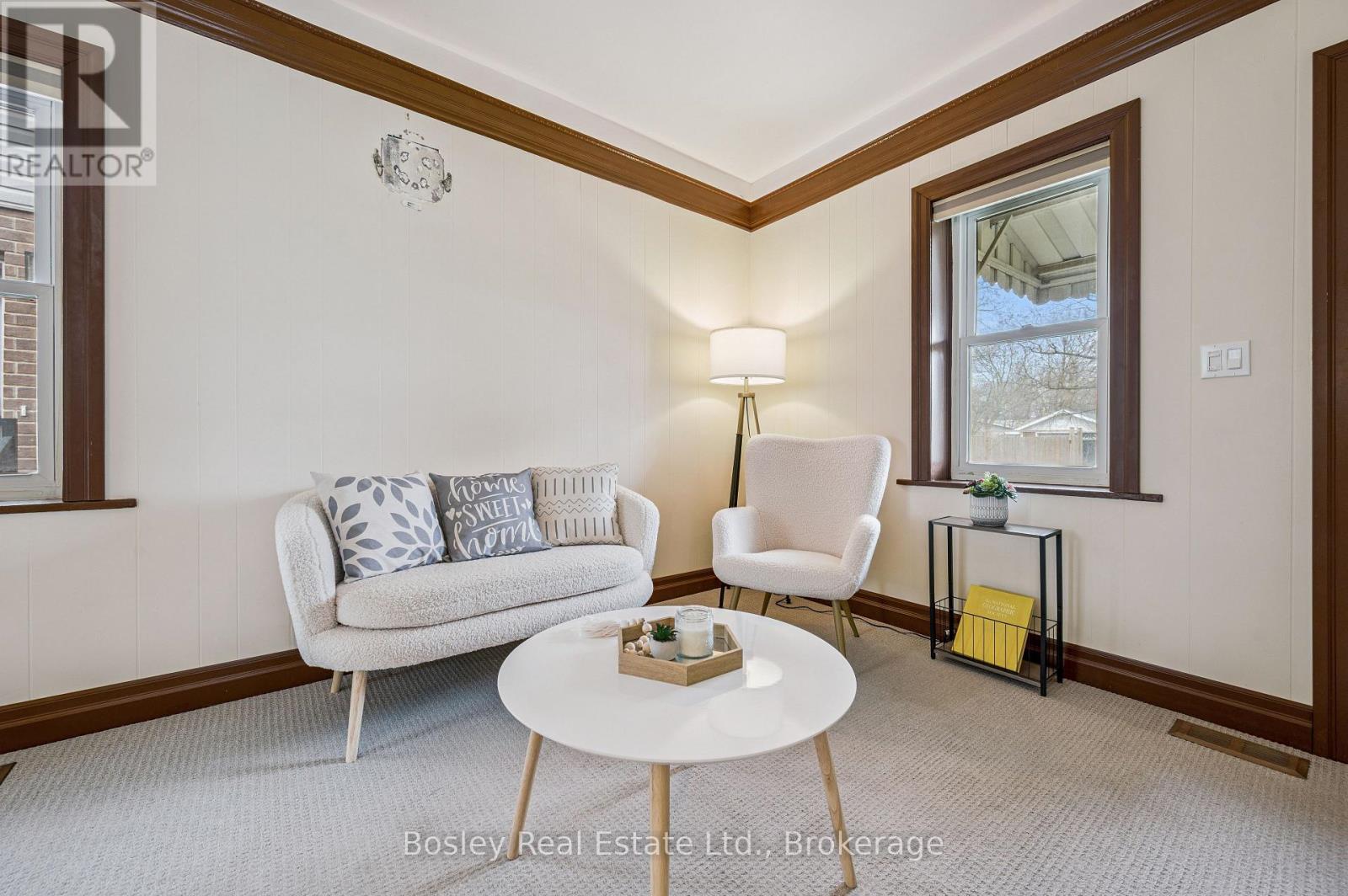 326 EXHIBITION STREET — photo 12