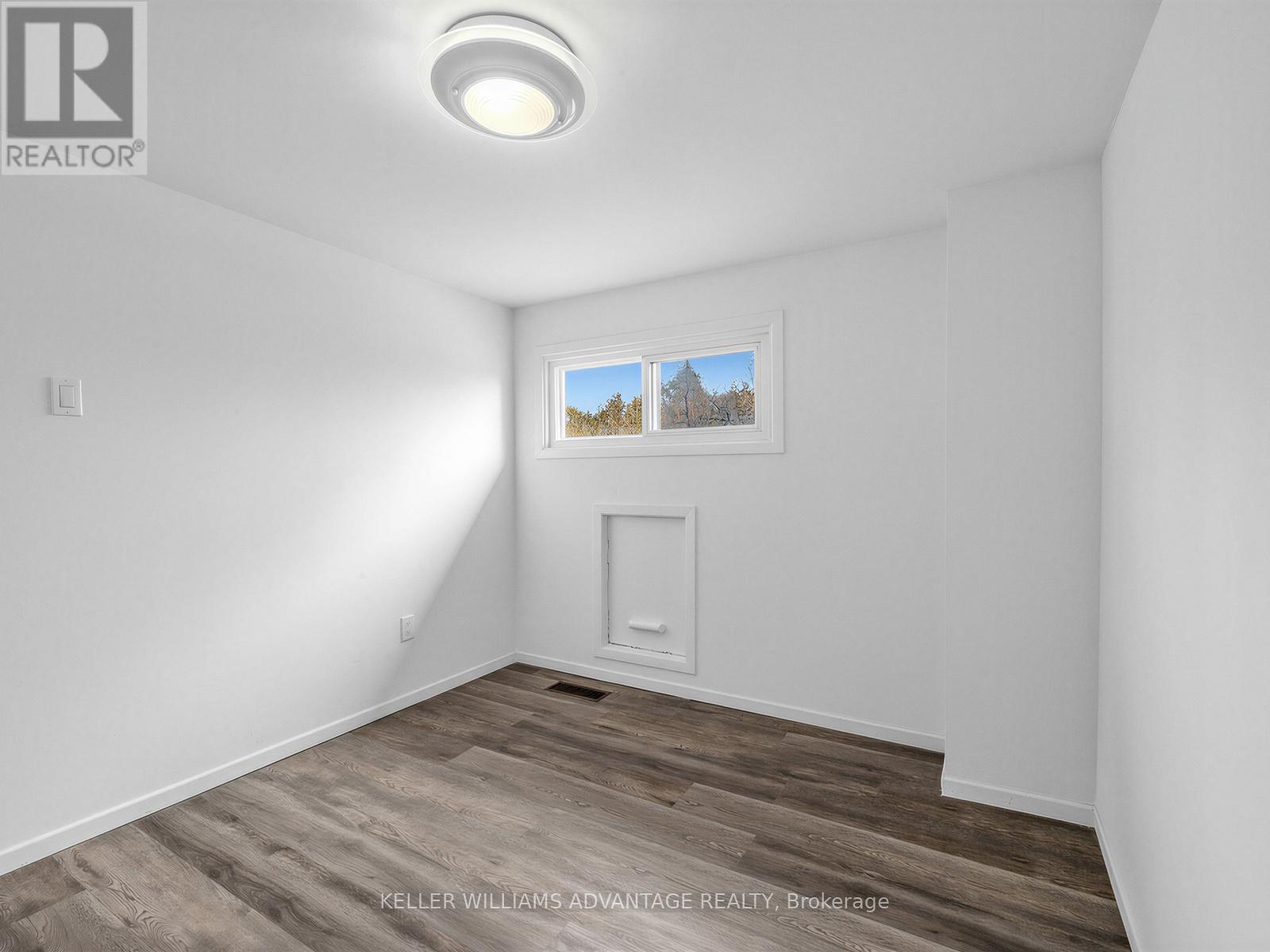 #159 275 BROADVIEW AVENUE - 19