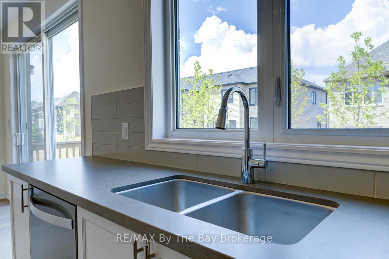15 SUN VALLEY AVENUE - 7