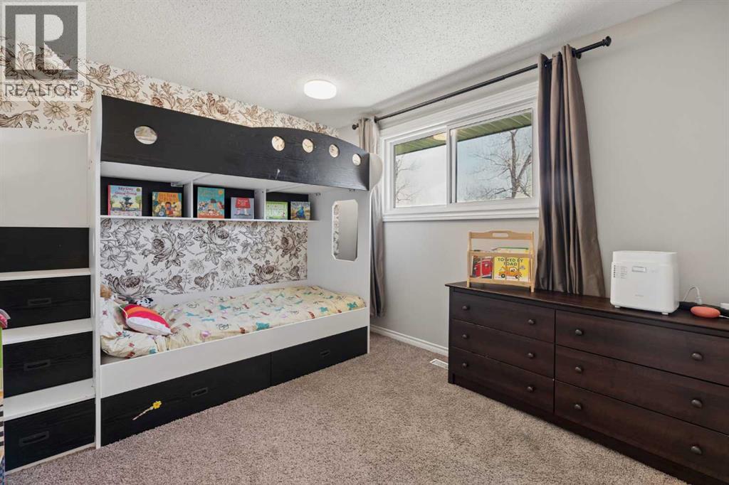 Single Family House Bungalow for Sale in  Huntington Street NE Huntington Hills Calgary 