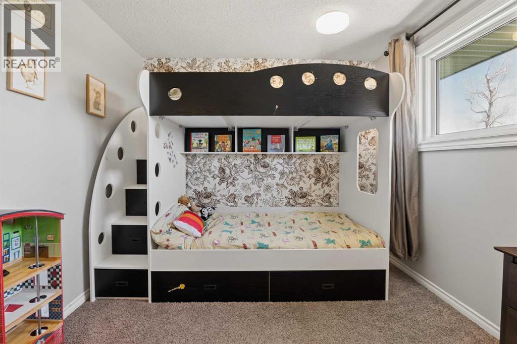 Single Family House Bungalow for Sale in  Huntington Street NE Huntington Hills Calgary 