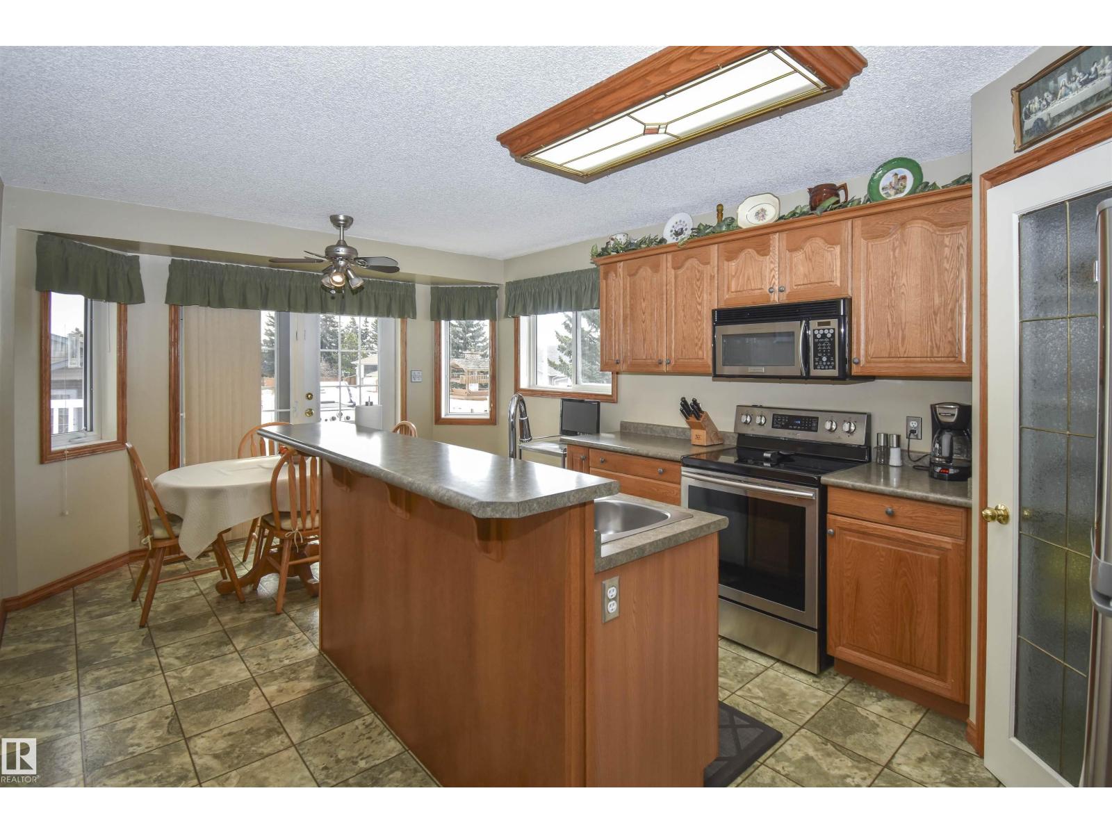 1 Heritage PT, Stony Plain
