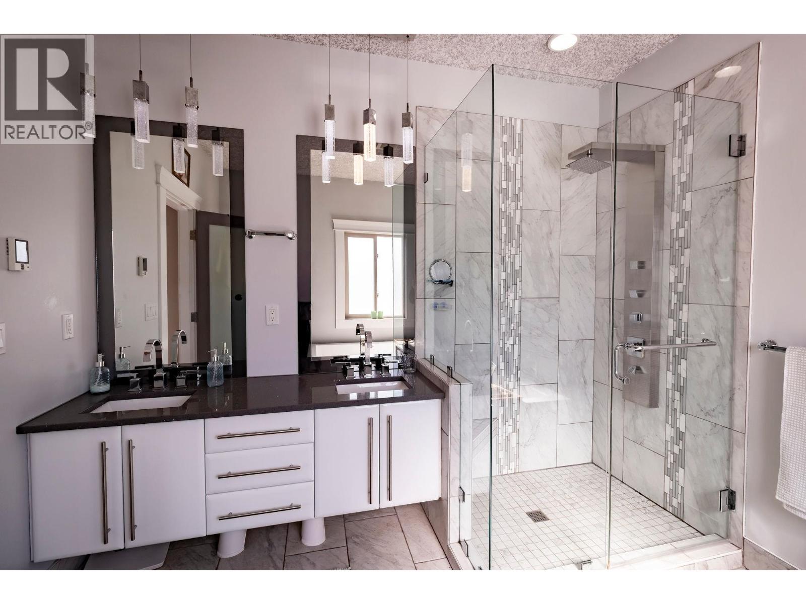 8711 112 AVENUE - 29