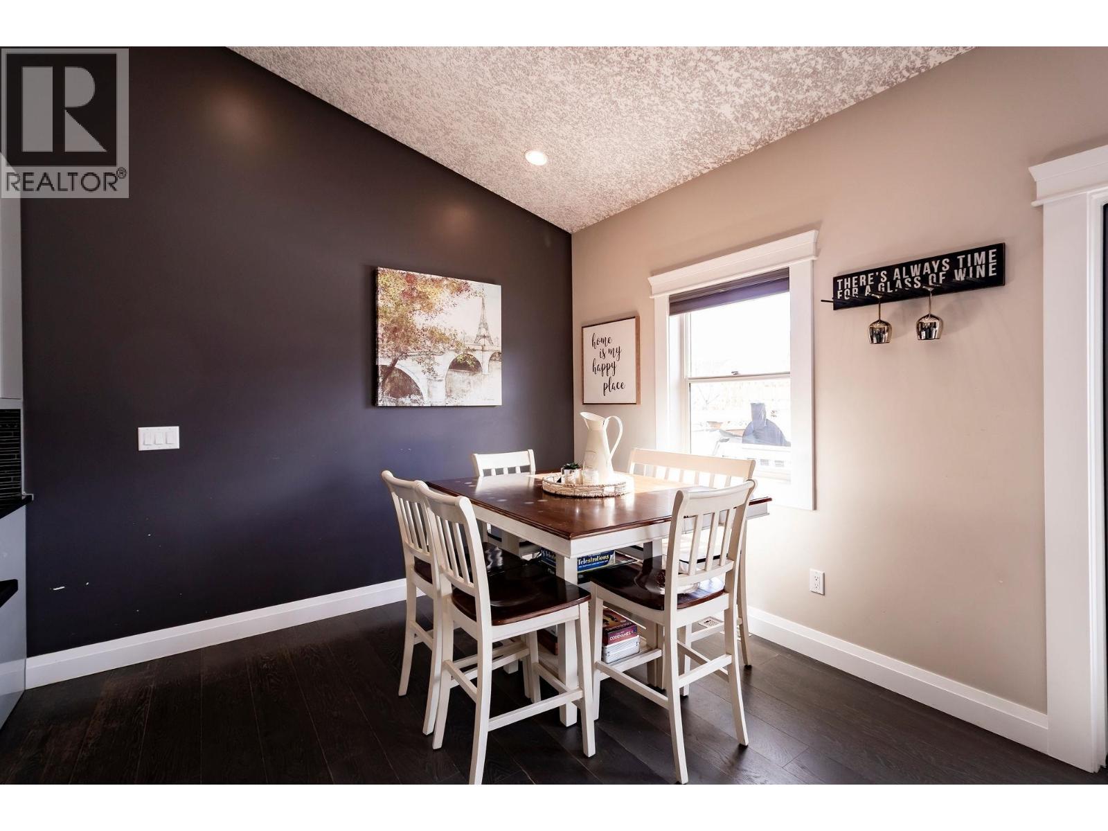 8711 112 AVENUE - 14