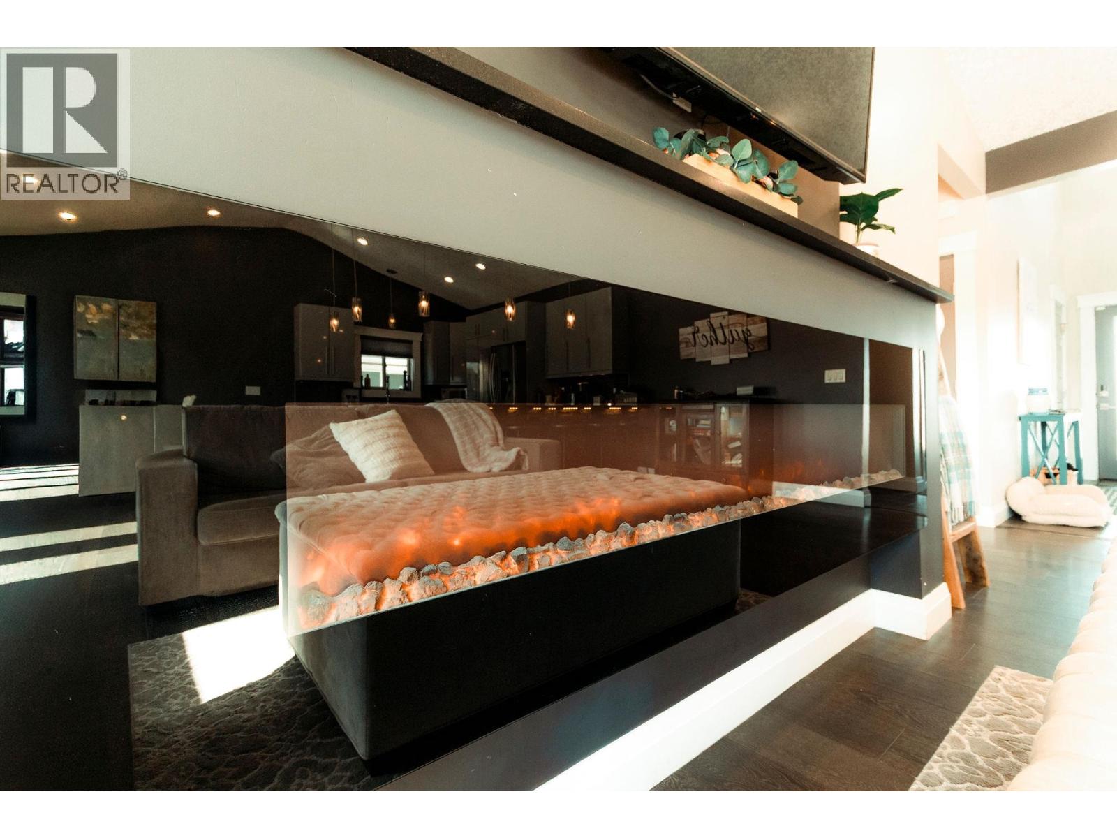 8711 112 AVENUE - 10