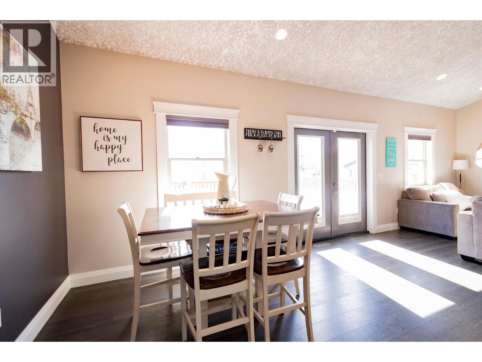 8711 112 AVENUE - 13