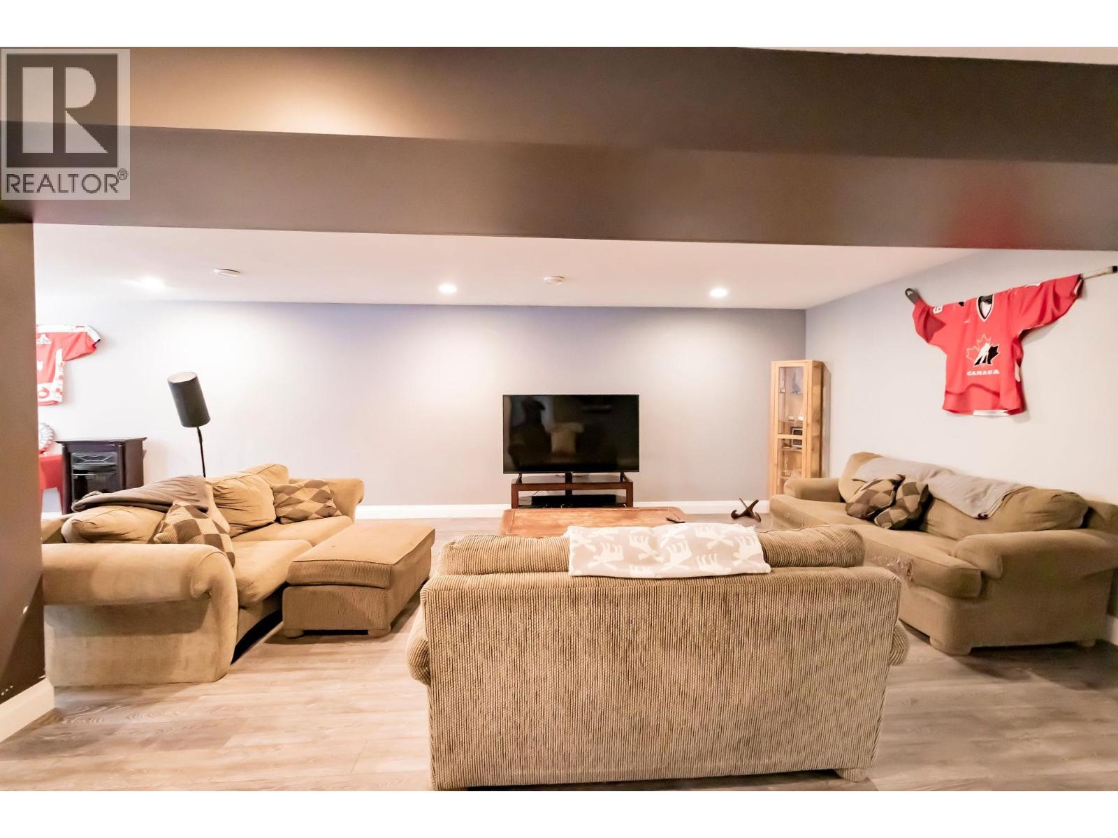 8711 112 AVENUE - 34