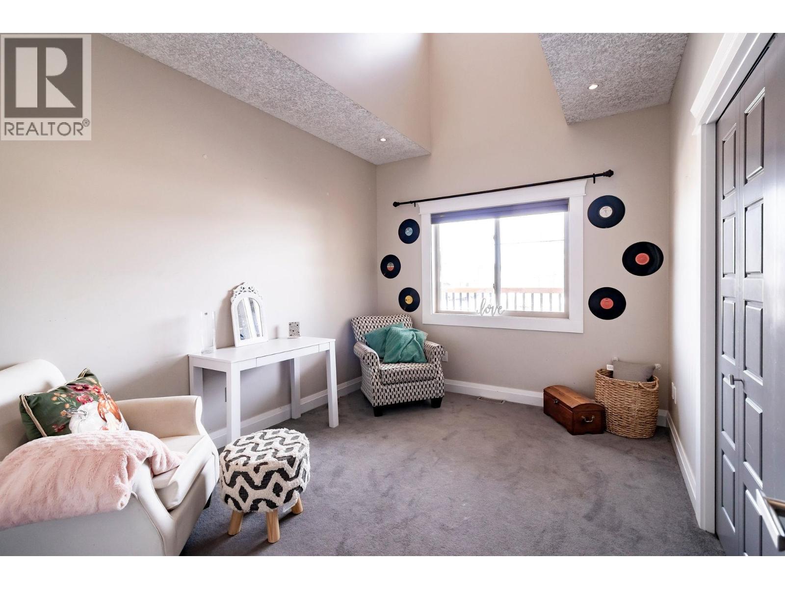 8711 112 AVENUE - 18