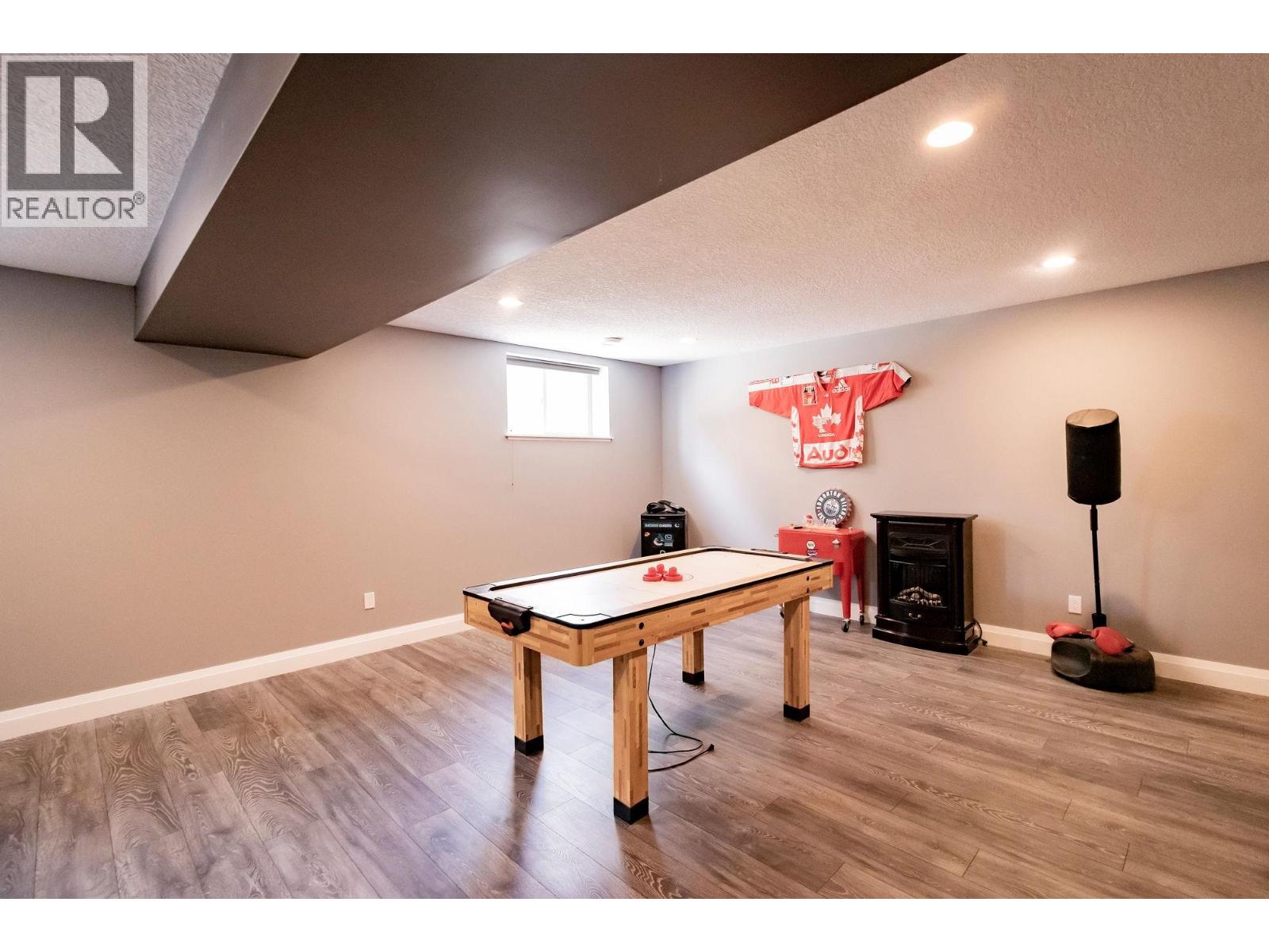 8711 112 AVENUE - 33