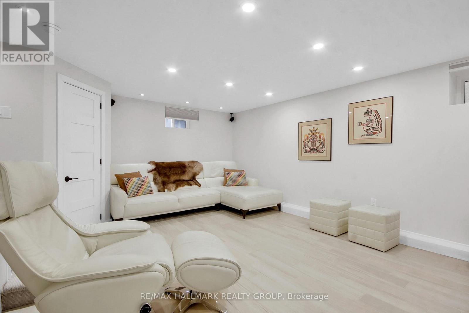 24 MORRIS STREET - 20