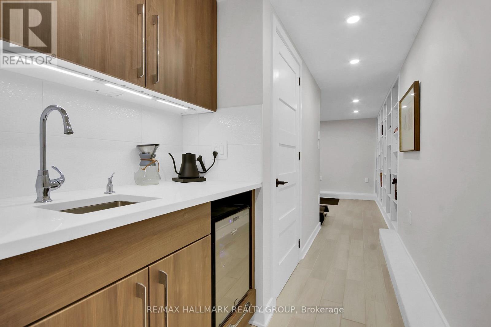 24 MORRIS STREET - 23