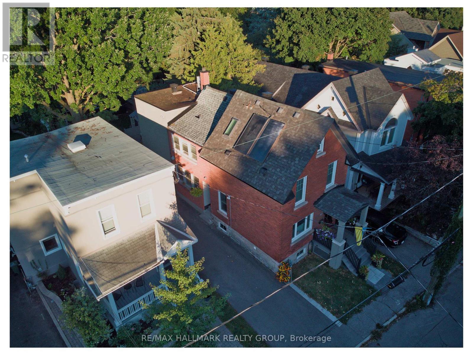 24 MORRIS STREET - 32