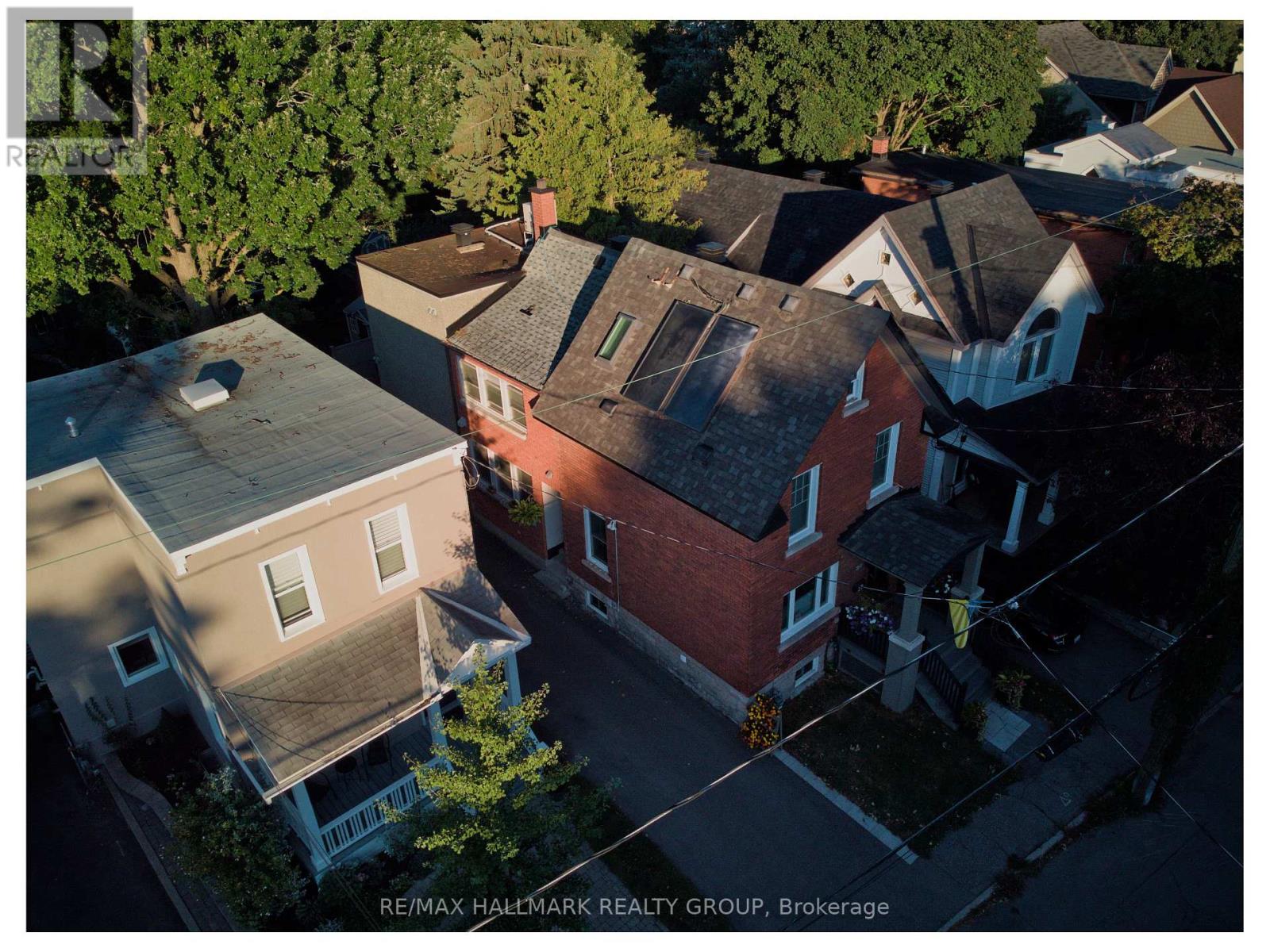 24 MORRIS STREET - 33