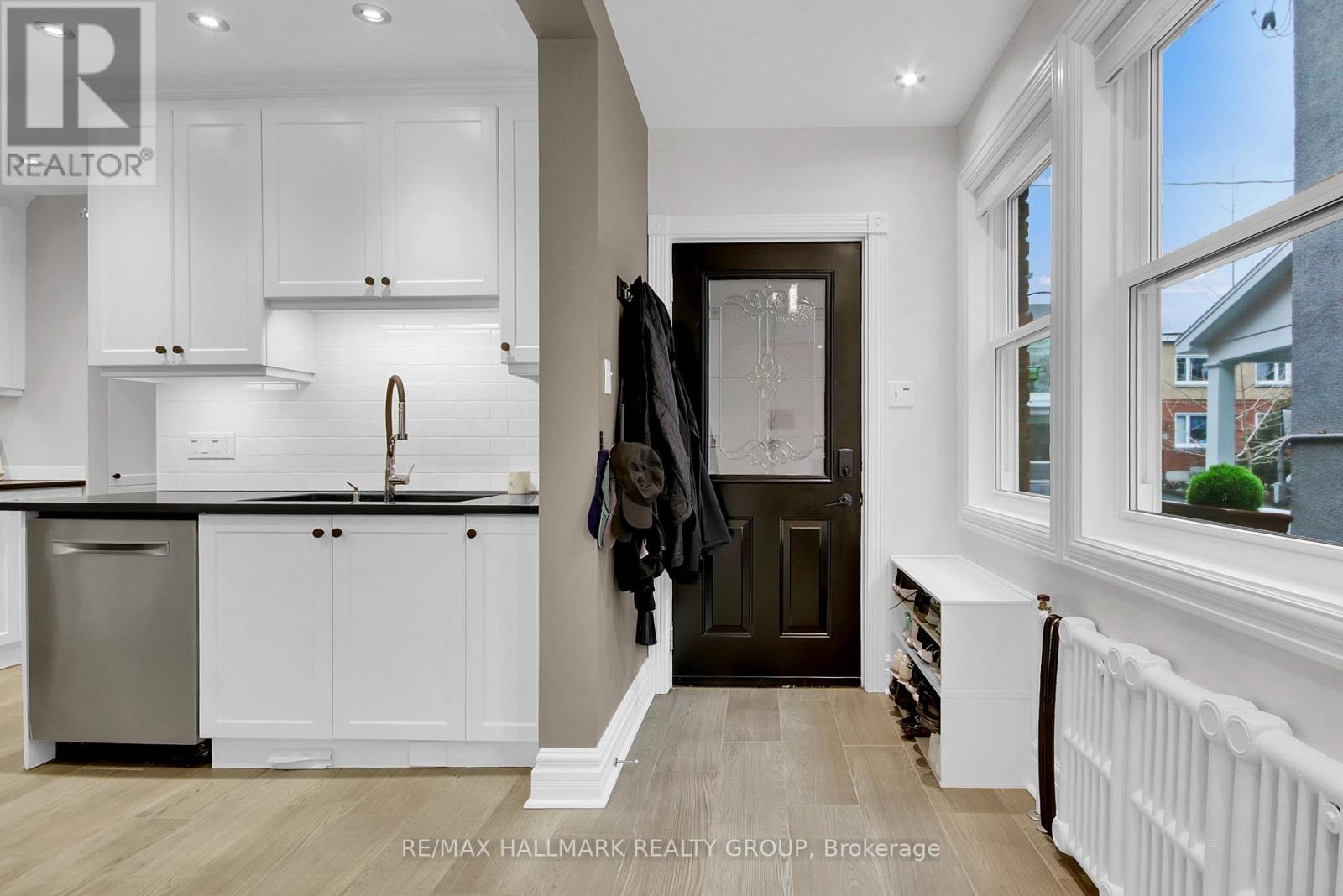 24 MORRIS STREET - 9