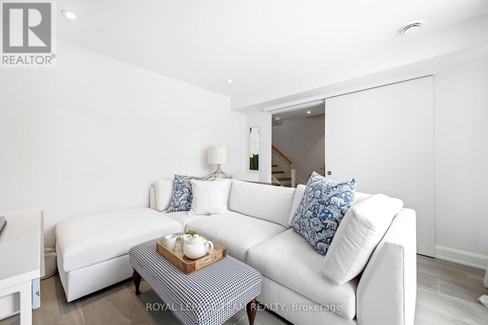 526 EDISON AVENUE - 28