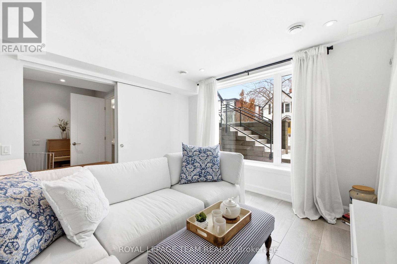 526 EDISON AVENUE - 29