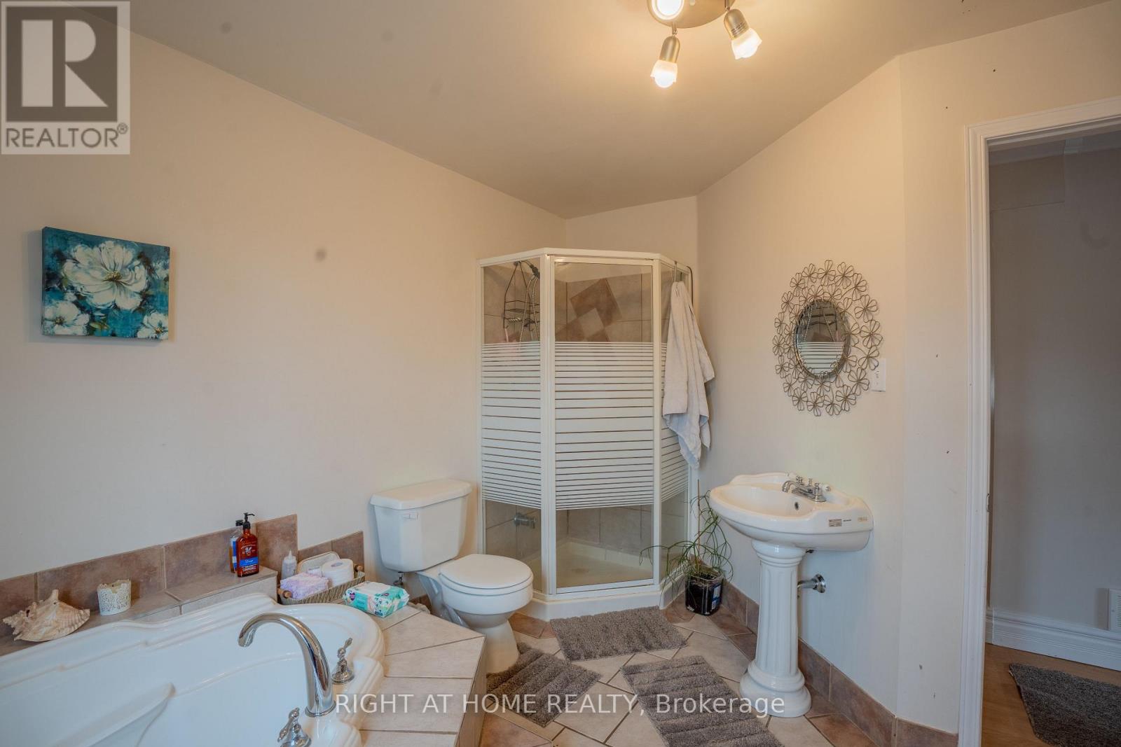 5 piece bathroom