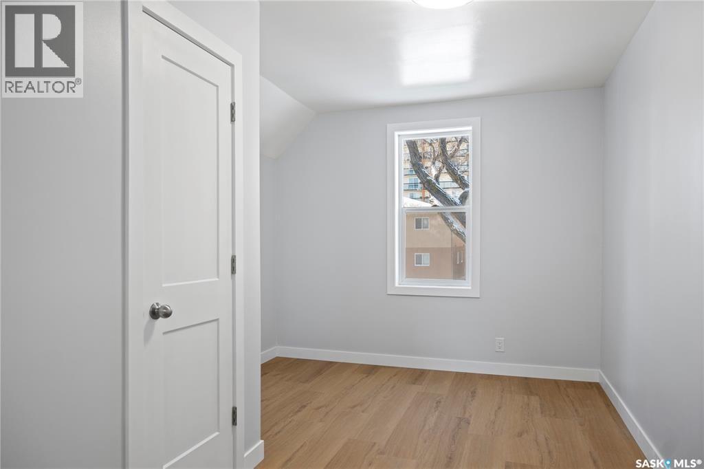 2111 OSLER STREET - 12