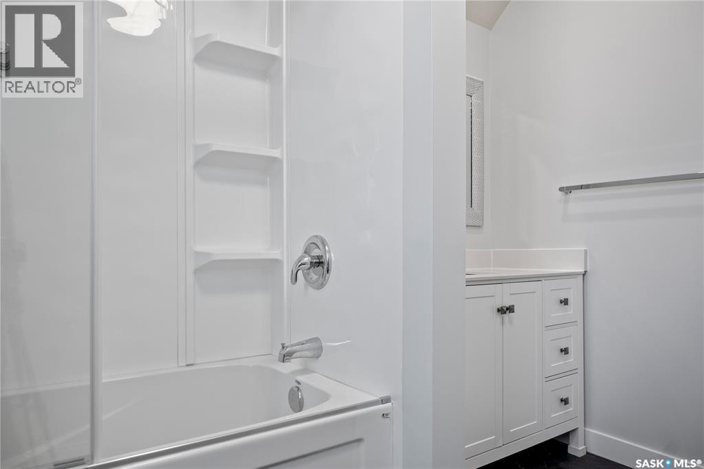 2111 OSLER STREET - 13