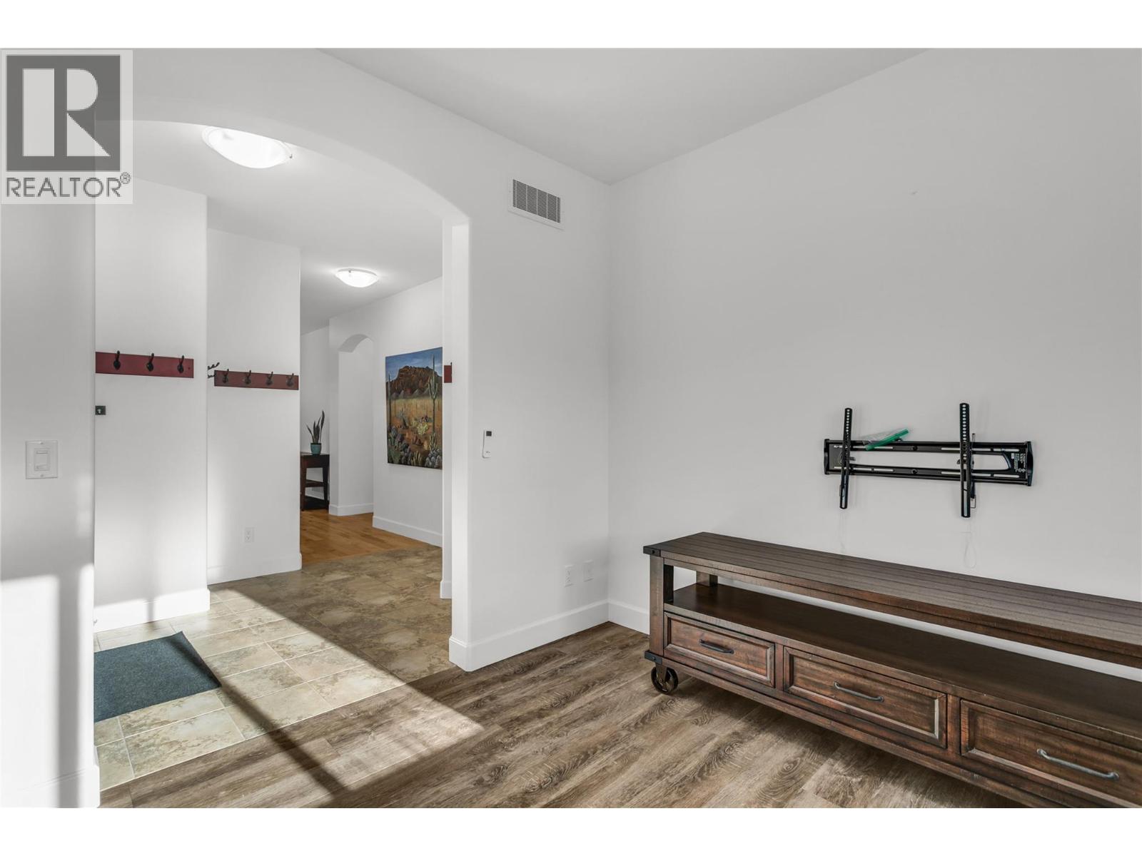 #153 4035 Gellatly Road S - 16